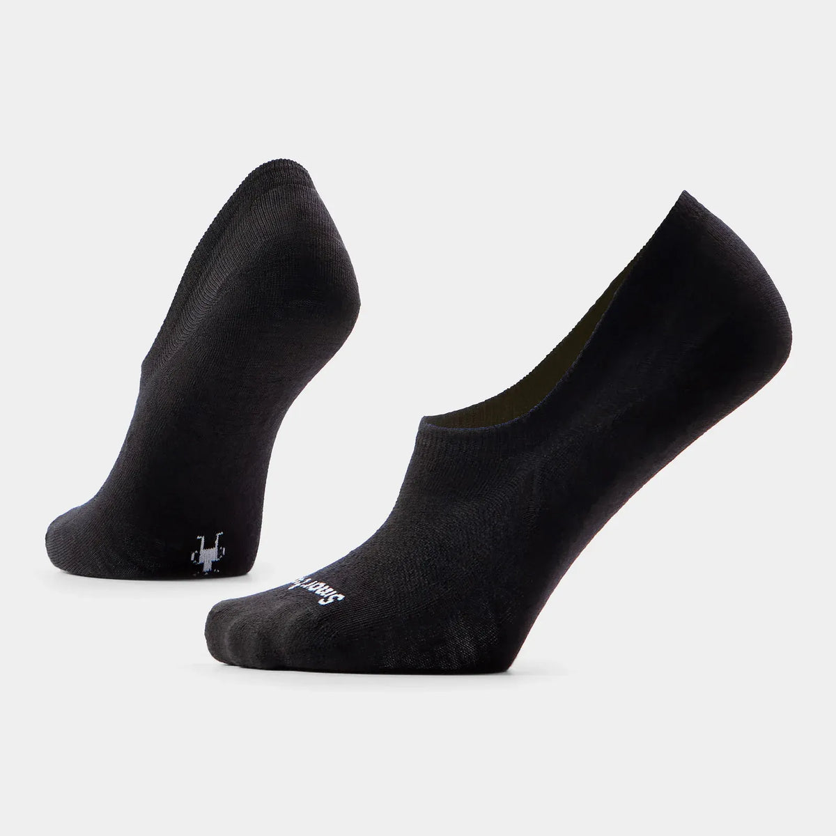 Smartwool Black Everyday Zero Cushion No Show Socks highlighting the internal heel gripper and Virtually Seamless toe.