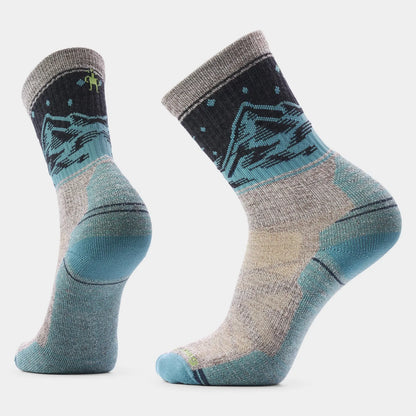 Smartwool Hike Valley View Crew Socks in grey and blue highlighting light underfoot cushioning.